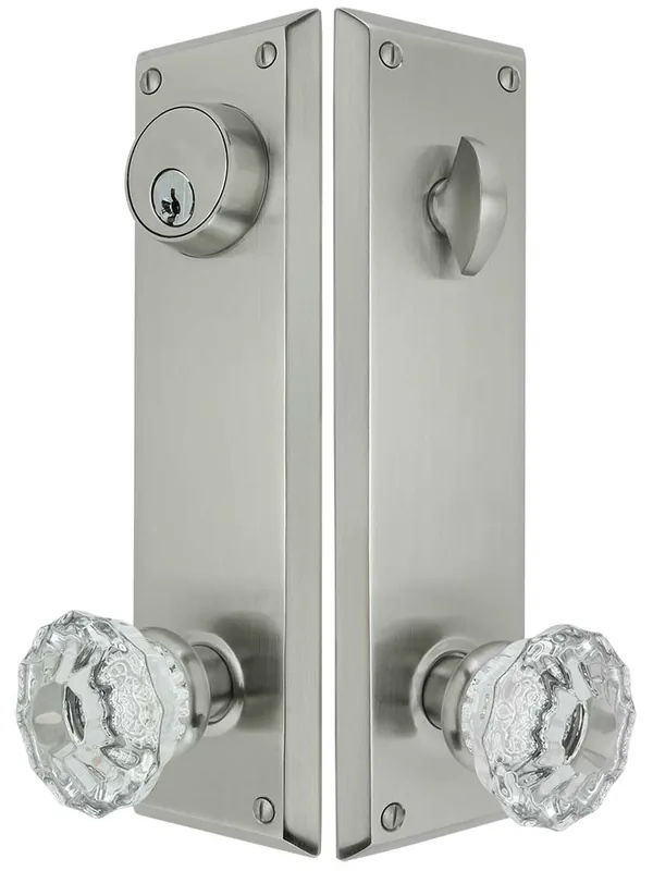Factory Price Quincy Entry Set with Astoria Crystal Glass Knobs - Satin Nickel - 2 3/4" backset