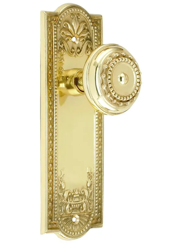 Time-Limited Meadows Style Door Set With Meadows Door Knobs - Polished Brass - Privacy - 2 3/4